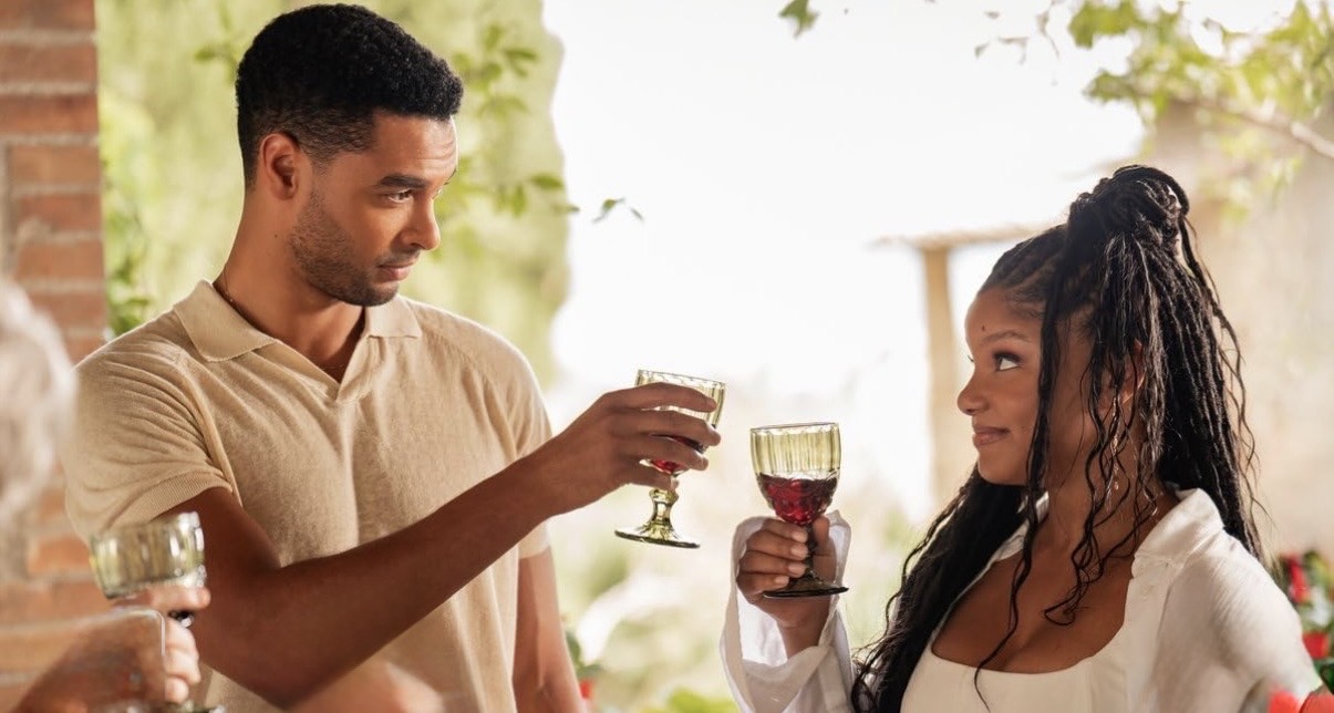 “Tú, yo & La Toscana” ofrece una de las historias románticas más cálidas y visualmente exquisitas del año. Bailey y Page son la pareja perfecta una rom-com. Los espectaculares paisajes italianos hacen que sientas que estás dentro de un cuento de hadas.